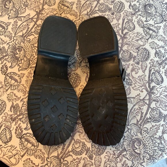 Steve Madden Tulip Mary Janes-- retro look-- size 10M - Picture 7 of 7